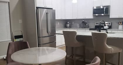 35-45 Min to Lackland AFB! Gorgeous Ranch-Style Home!