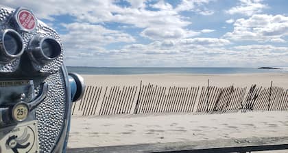 Cozy 2-bedroom vacation home《 free WiFi & parking 》New London, Connecticut, USA