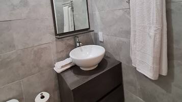 Regadera, regadera tipo lluvia, amenidades de baño gratuitas