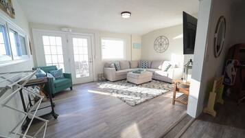 Smart TV, video games, Netflix, Hulu