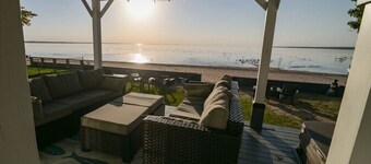 The Sunset Sail | Historic Oneida Lakefront Condo 1