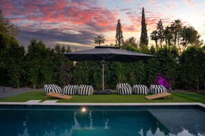 Outdoor pool - POOL▪️FIREPITS▪️CORNHOLE▪️1/3 ACRE LOT (Phoenix)