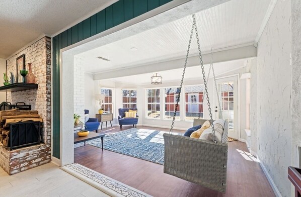 Living area - Lubbock, Texas (Lubbock)