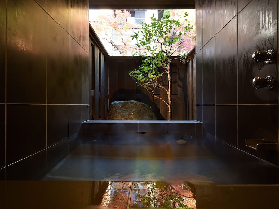 Chambre Tradition, non-fumeur, vue cour intérieure (Japanese Style Twin Bed Room w/ Onsen) | Salle de bain