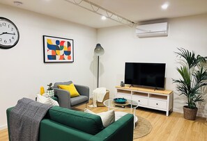 Smart TV, books