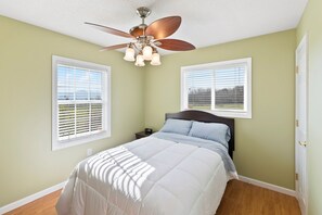 3 chambres, Wi-Fi gratuit, draps fournis