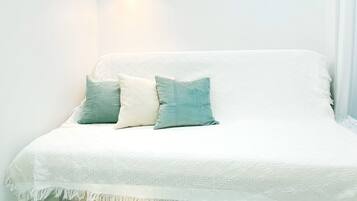 Standard Double Room | Free WiFi
