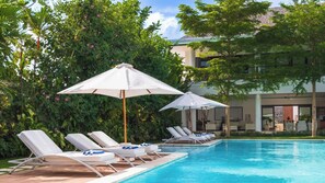 Piscine extérieure
