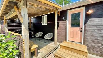 Gordon (Cottage 5) | 3 bedrooms, iron/ironing board, free WiFi, bed sheets
