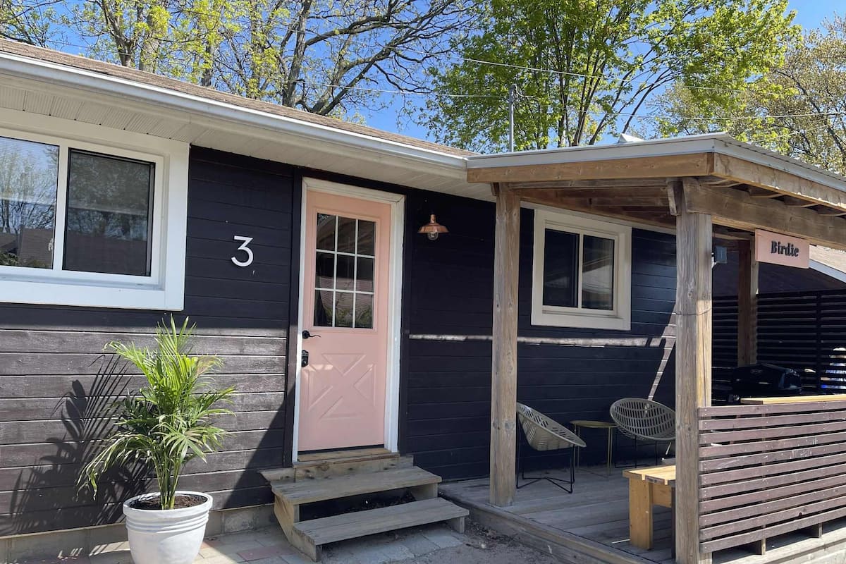 Birdie (Cottage 3) | Terrace/patio