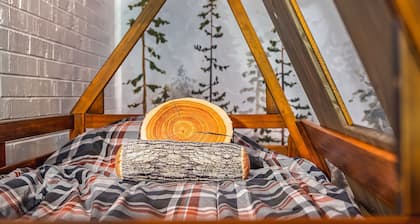 Family friendly Camp themed condo on Lake Como, minutes to downtown Lake Geneva