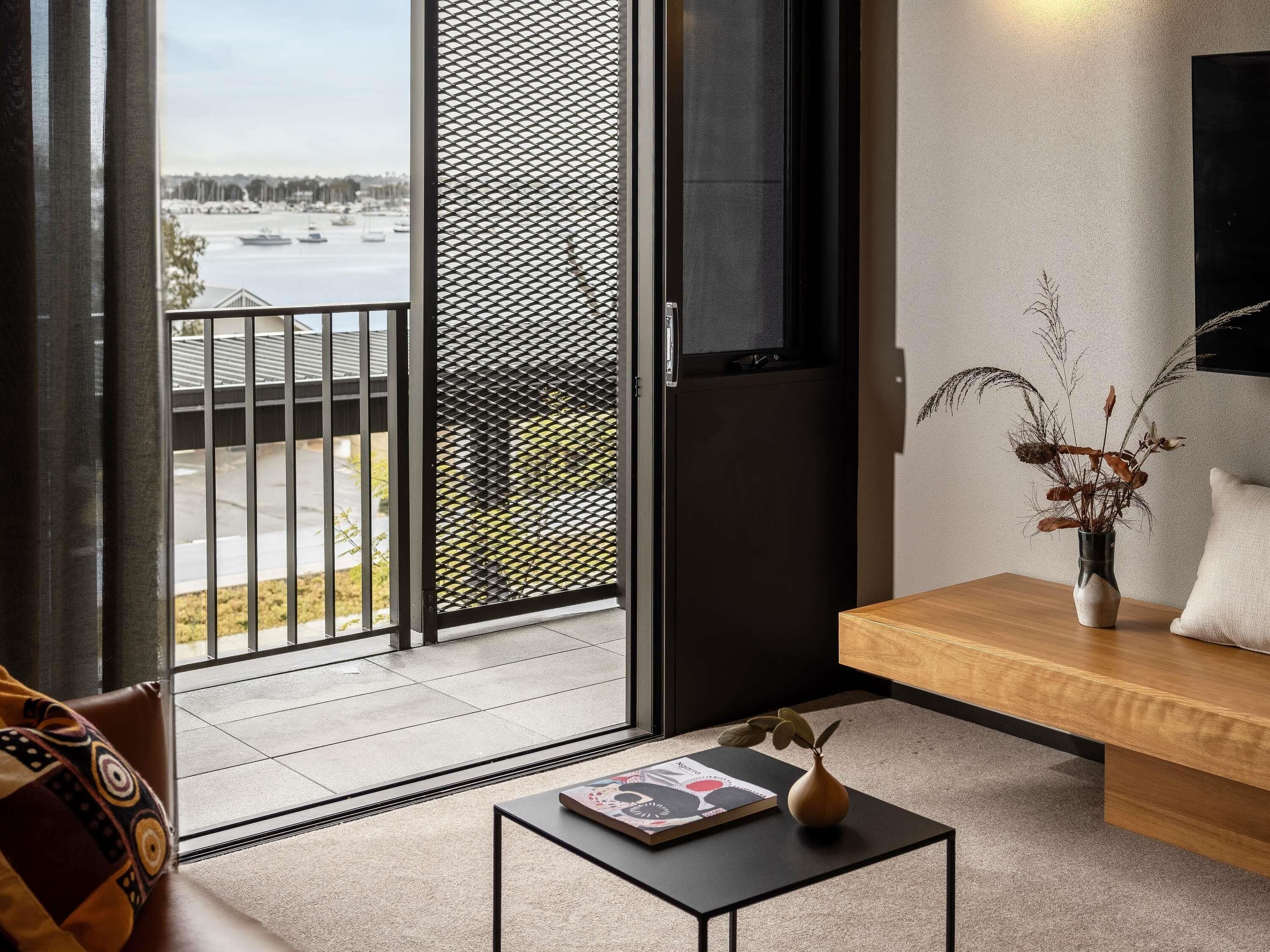 Executive Room, 1 King Bed, River View