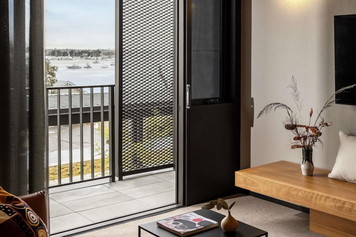 Executive Room, 1 King Bed, River View