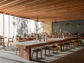 Meeting facility - Wonil Hotel Perth - Handwritten Collection (Crawley)