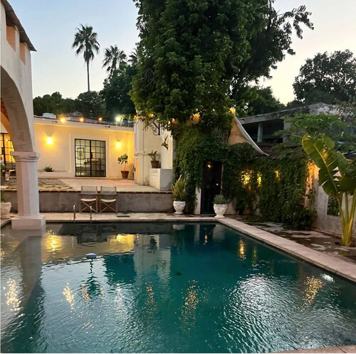 Casa de Flaco- Beautiful indoor outdoor living experience in the heart of Alamos