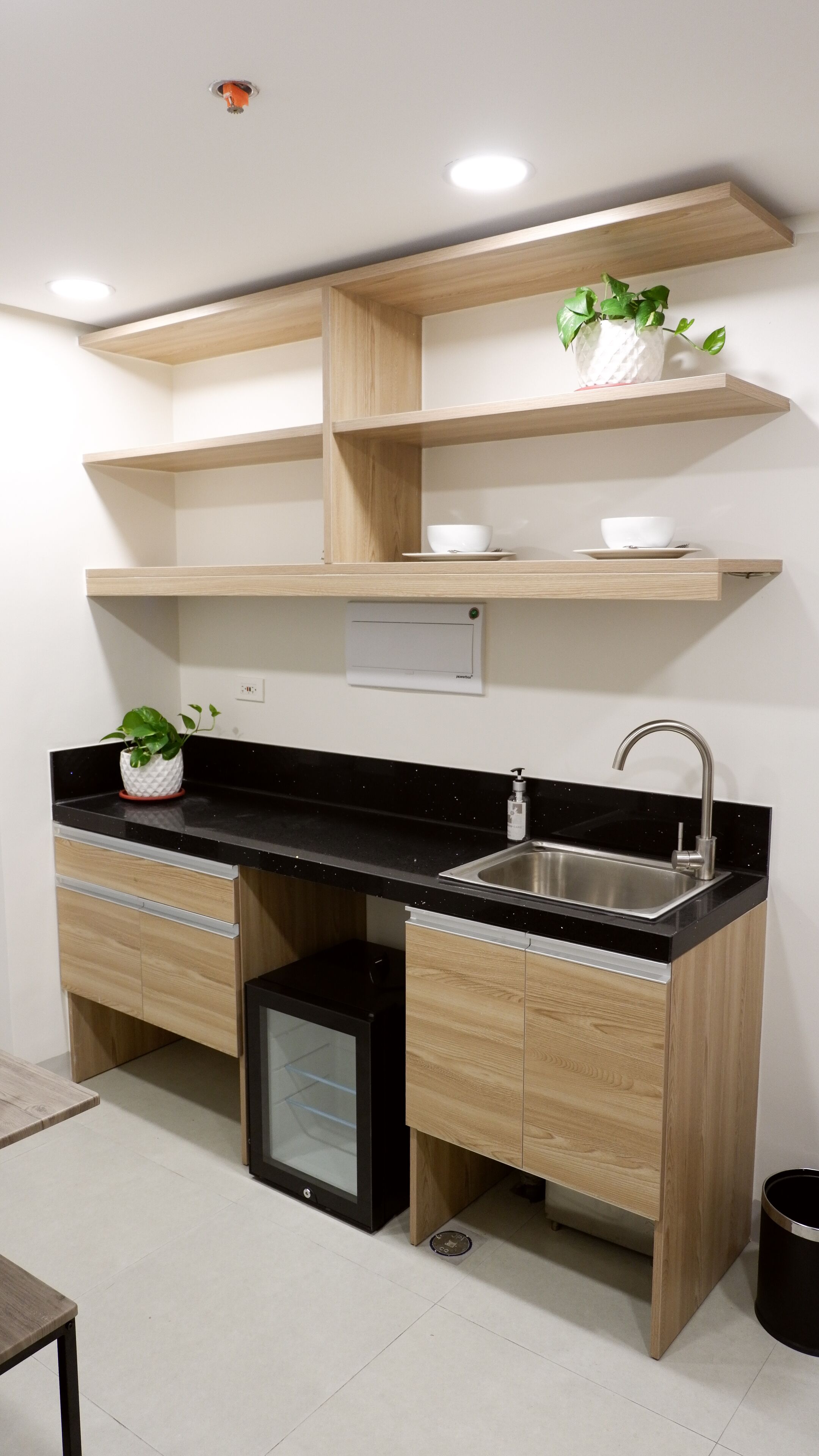 Quadruple Room | Desk, laptop workspace, rollaway beds, bed sheets