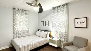 1 多间卧室、熨斗/熨衣板、WiFi、床单