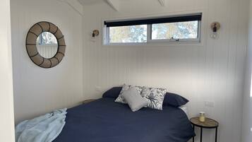 2 bedrooms, iron/ironing board, travel crib, free WiFi