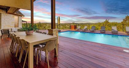 Sleeps 20 - Pool, Fire Pit, Game Room, Views