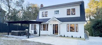 Renovated Dutch Colonial Home in Ocala ❤️ + Pet Friendly