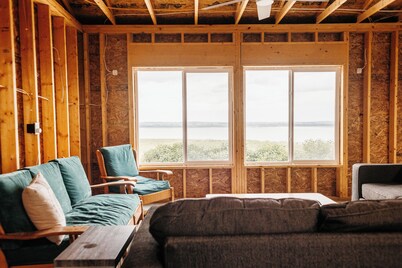 Secluded Family Oasis Next To Bayside Golf w/ Deck & Unreal Sunset Views!