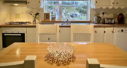 Cottage 427 - Clifden - sleeps 6 guests in 3 bedrooms