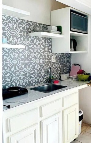 Private kitchen - Beach Nest! (Negril)