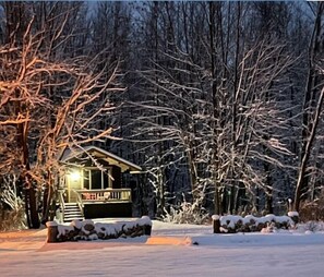 Classic-Chalet | 2 Schlafzimmer, individuell dekoriert, individuell eingerichtet, WLAN