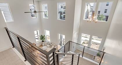 Executive TownHome - Pet-Friendly!