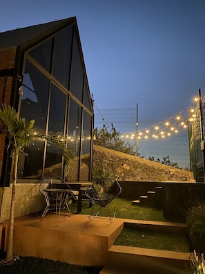 Cabana conforto | Edredons de pluma, frigobar, individualmente mobiliados