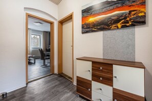 Interior - Apartment 'Deluxe' with Shared Terrace and Wi-Fi (Radeberg)
