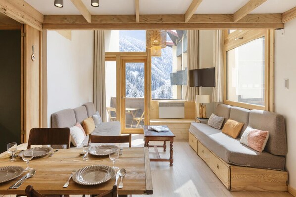 Living and dining room