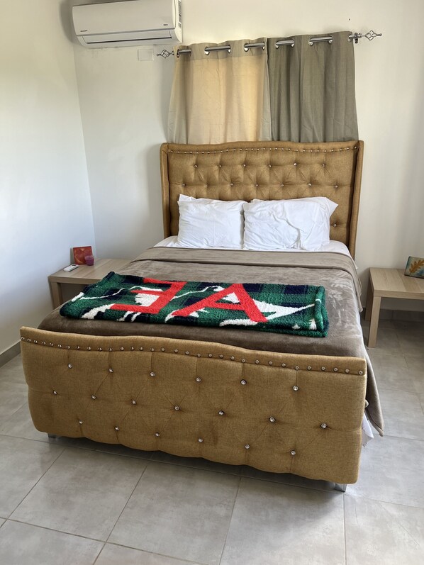 3 bedrooms, WiFi, bed sheets