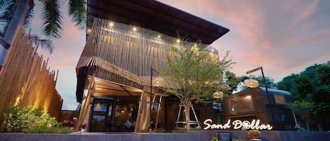 Fachada de la propiedad