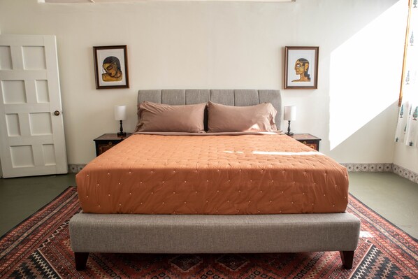 1 bedroom, desk, free WiFi, bed sheets