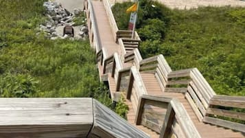 Sun-loungers, beach towels