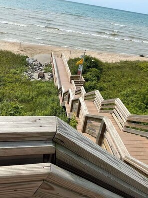 Chaise longue, serviettes de plage