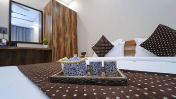 Deluxe Villa | 2 bedrooms, premium bedding, pillow-top beds, free WiFi