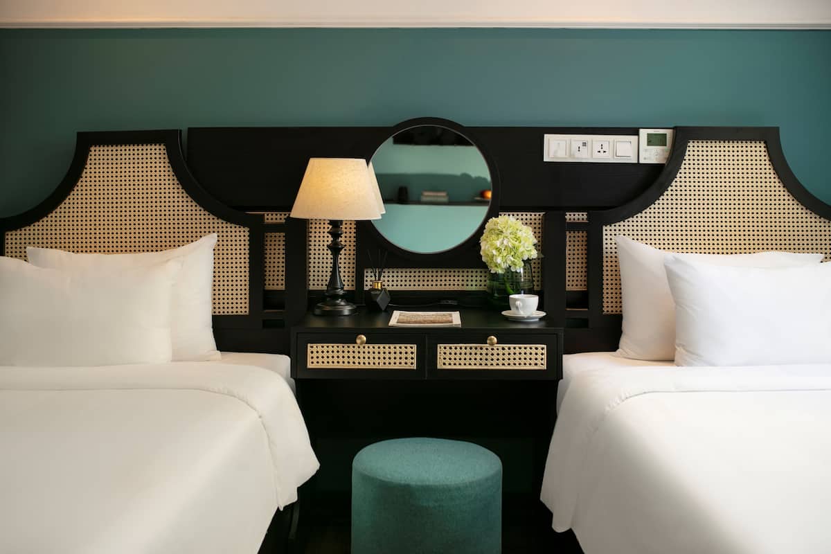 Luxury Twin Room | 1 bedroom, minibar, in-room safe, individually decorated