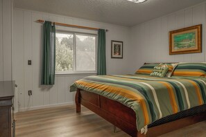 2 bedrooms, free WiFi, bed sheets