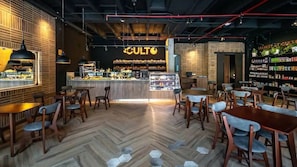 Bar (in der Unterkunft)