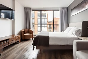 Hochwertige Bettwaren, Daunenbettdecken, Pillowtop-Betten, Zimmersafe