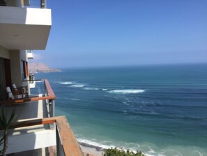 Property grounds - Relax and Enjoy the Majestic Views at Casa Buena Vista. (Miraflores)