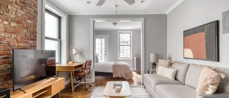 1 chambre, fer et planche à repasser, Wi-Fi, draps fournis