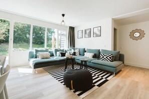 House | Living room
