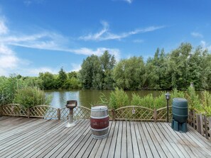 House | Property amenity - Idyllic Holiday Home in Ooltgensplaat on the Water (Ooltgensplaat)