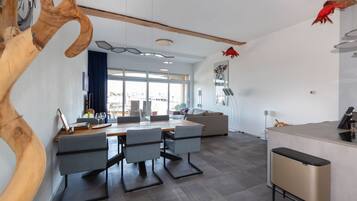 Apartment | Dining