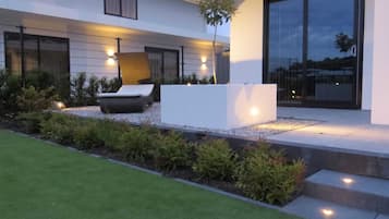 Villa | Exterior