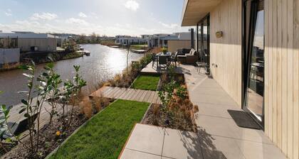 Villa in Zeewolde With Private Jetty