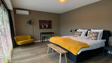 Villa | 3 bedrooms, individually furnished, iron/ironing board, bed sheets